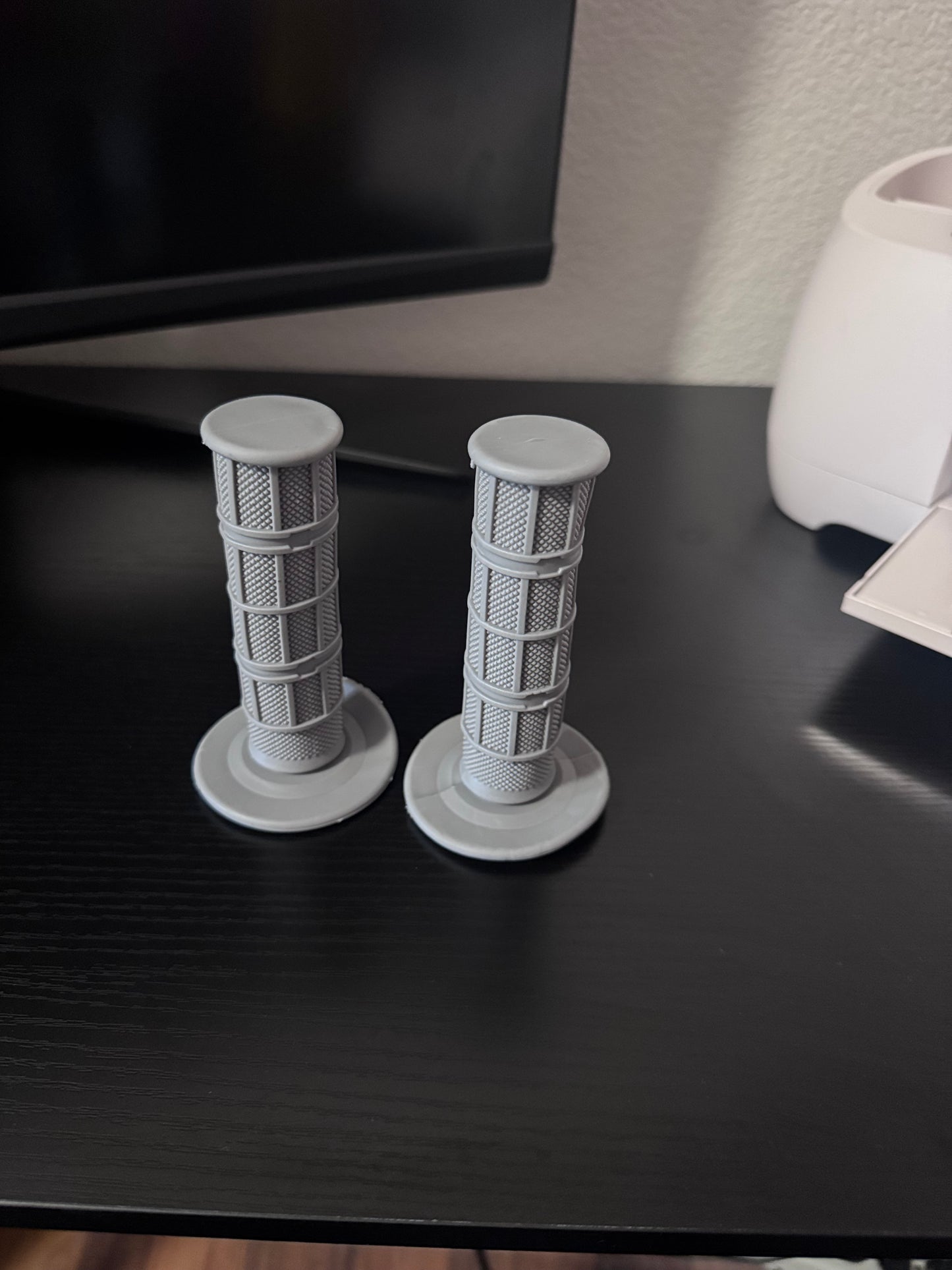 Waffle grips