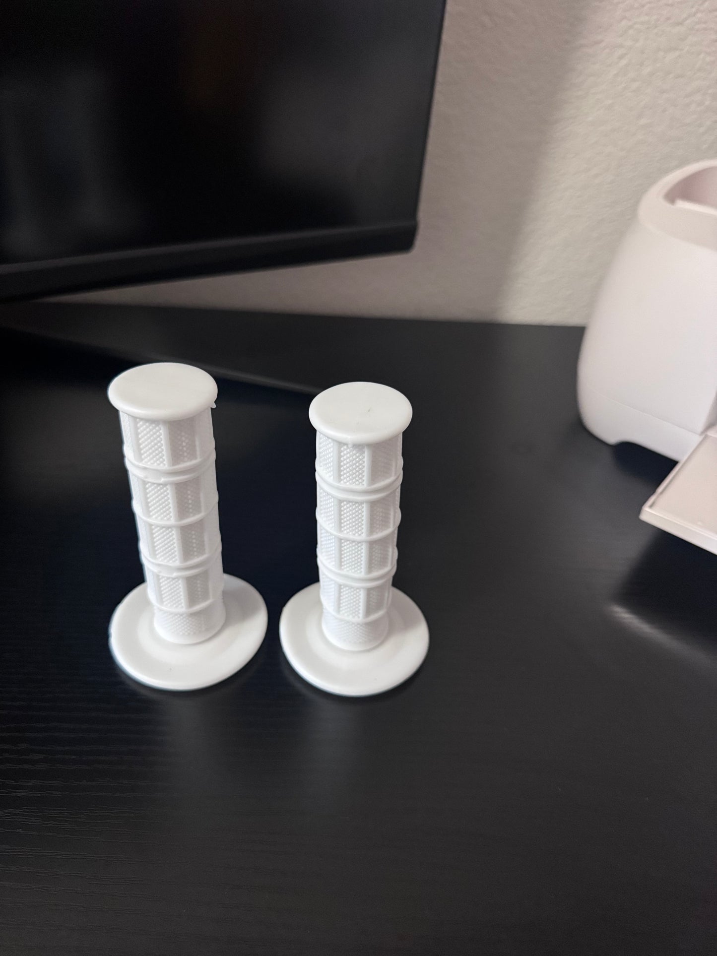 Waffle grips