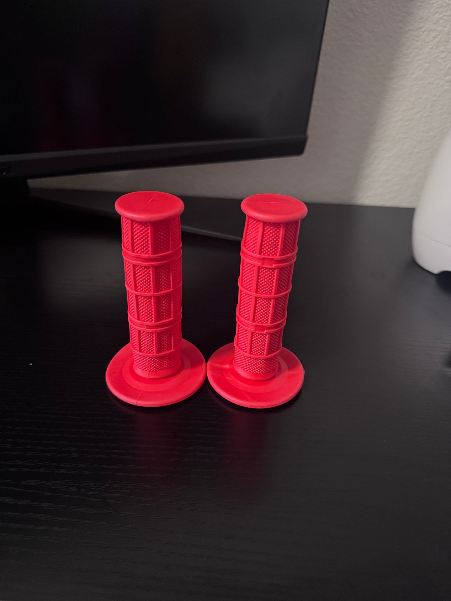 Waffle grips